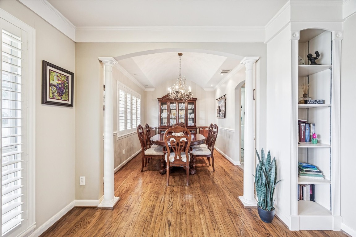 1502 Adkins Road Houston, TX 77055 - Photo 14 of 35 a view of a livingroom with furniture and wooden floor