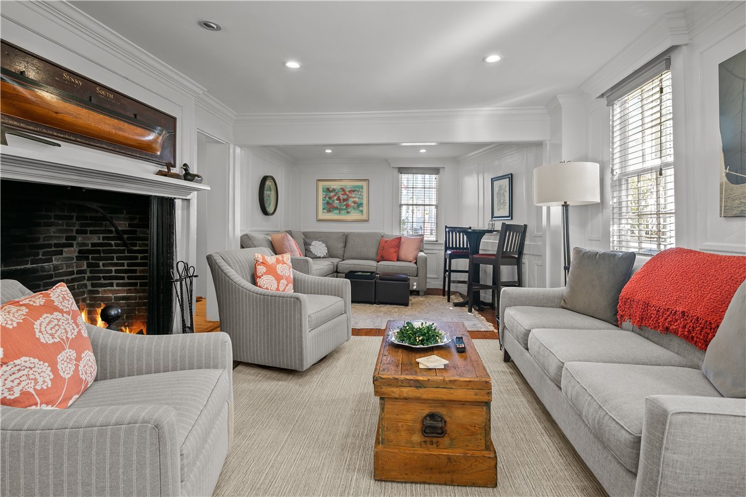 70 Mill Street Newport, RI 02840 - Photo 13 of 50 Looking into living/great room from front foyer. Great natural light.
