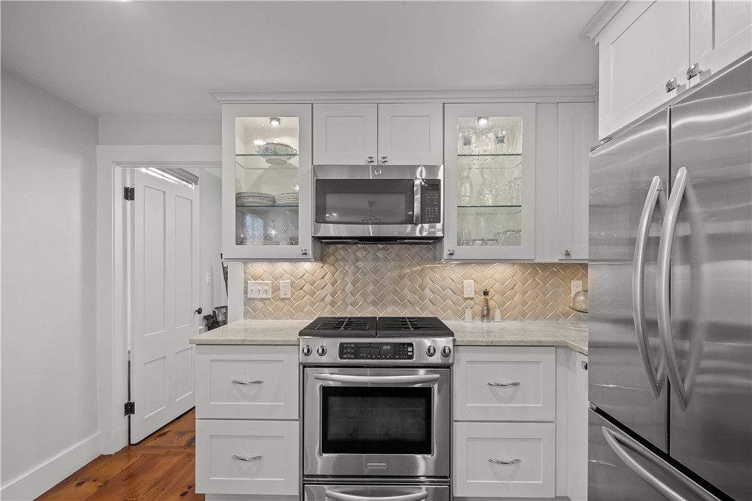 70 Mill Street Newport, RI 02840 - Photo 8 of 50 Stainless appliances including a new Bosch dishwasher (not pictured). Door to left open to butler's pantry and laundry room.