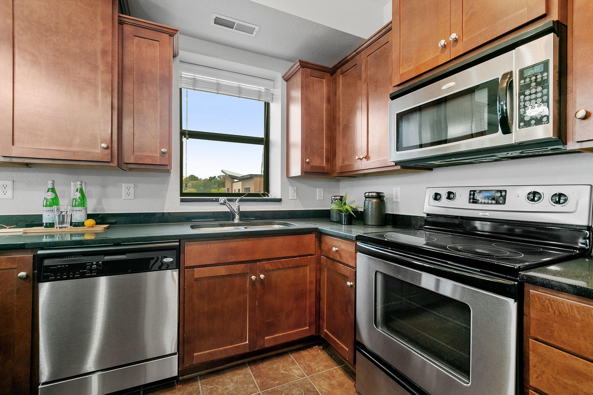 1155 Ford Road, Unit 402 St. Louis Park, MN 55426 - Photo 4 of 39