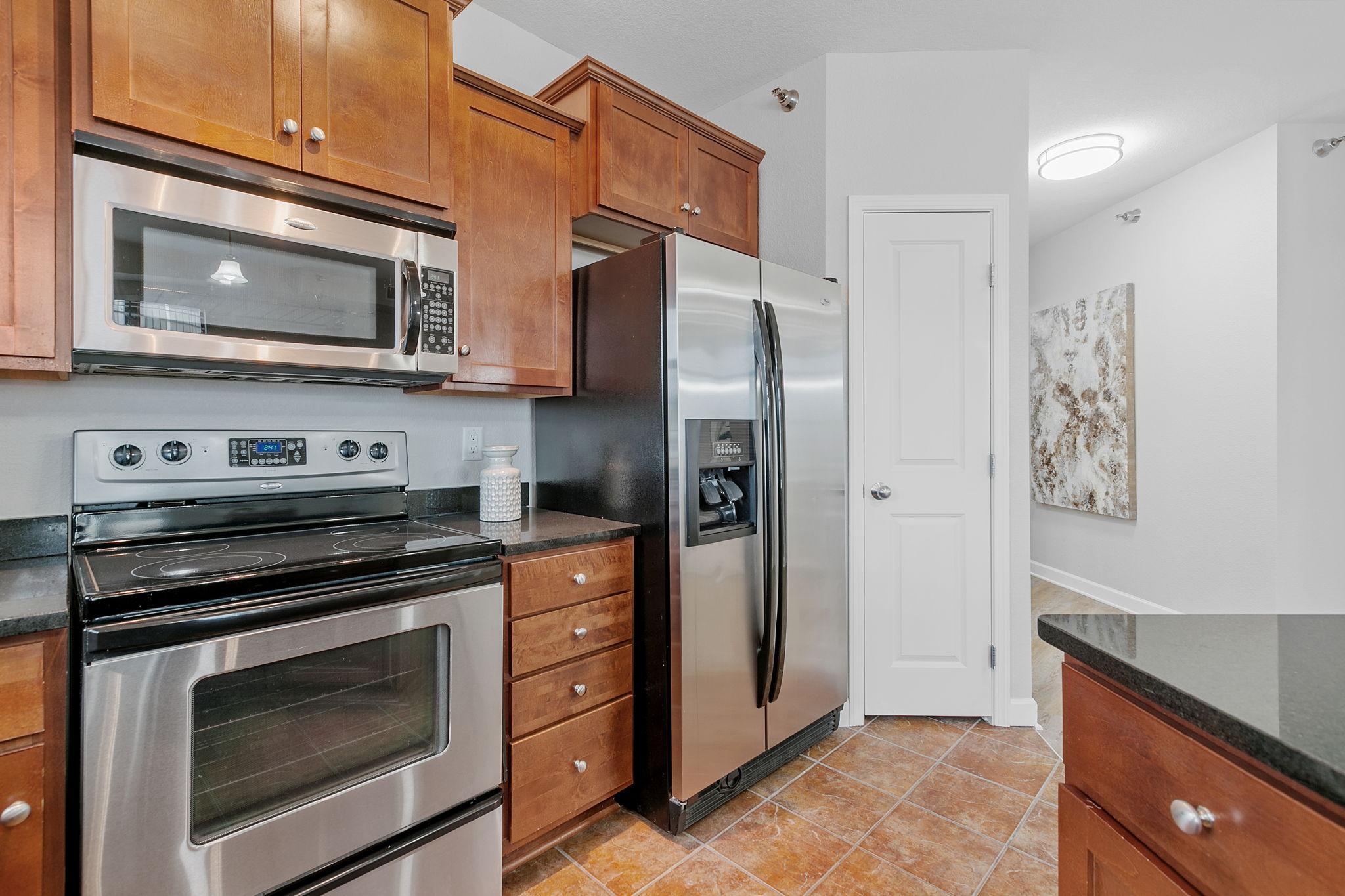 1155 Ford Road, Unit 402 St. Louis Park, MN 55426 - Photo 6 of 39