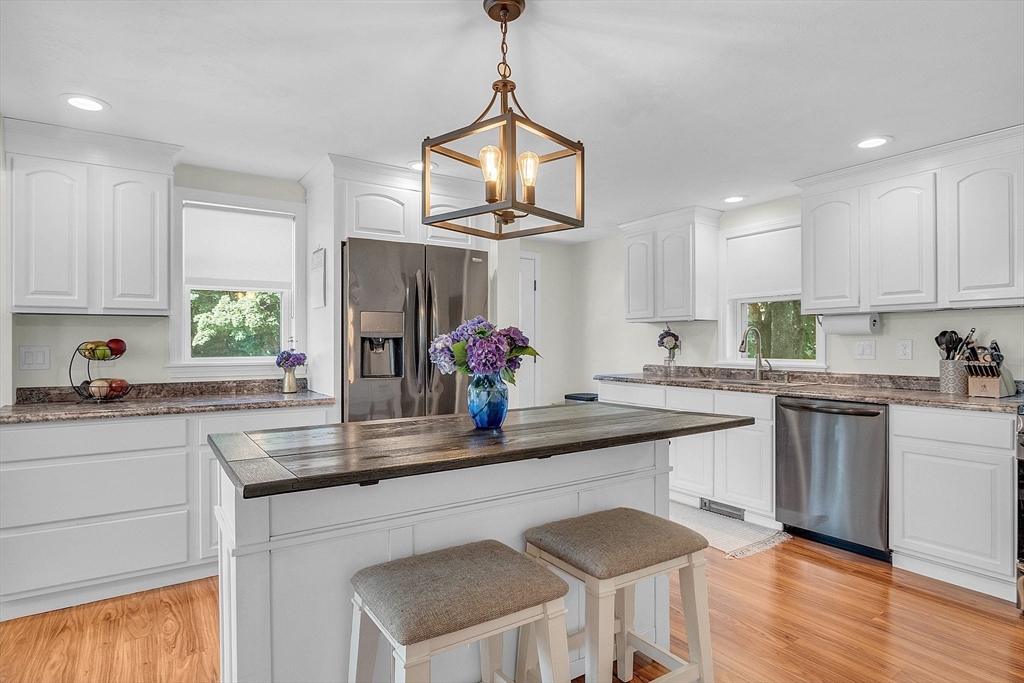 17 Maple Street Bellingham, MA 02019 - Photo 8 of 39 Gallery Image 8