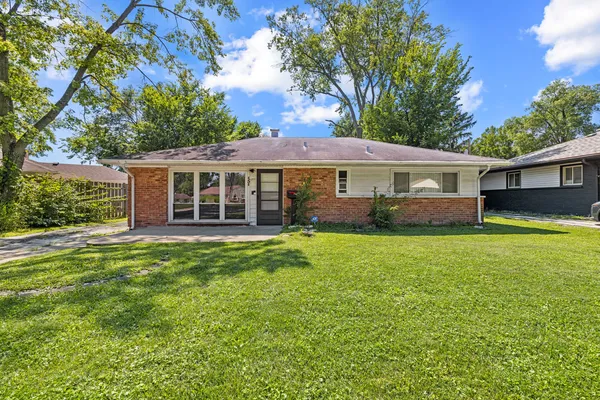 $154,900 | 454 Indianwood Boulevard, Park Forest, IL 60466