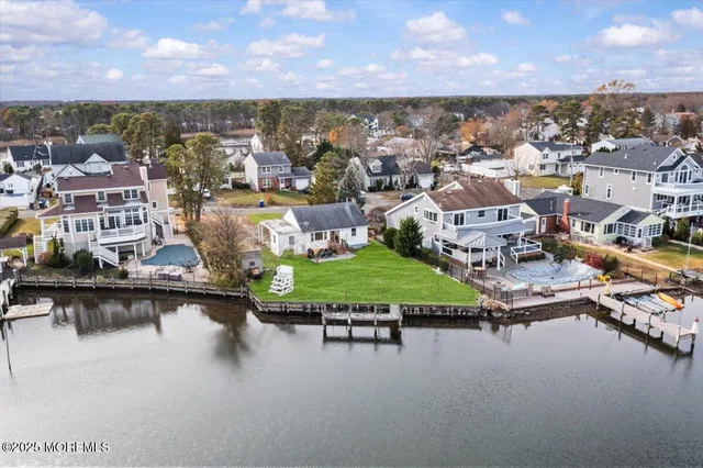 $649,900 | 36 Kettle Creek Drive, Brick, NJ 08723