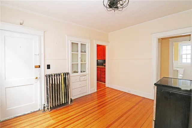 $2,500 | 30 Thurston Avenue, Unit 1, Newport, RI 02840