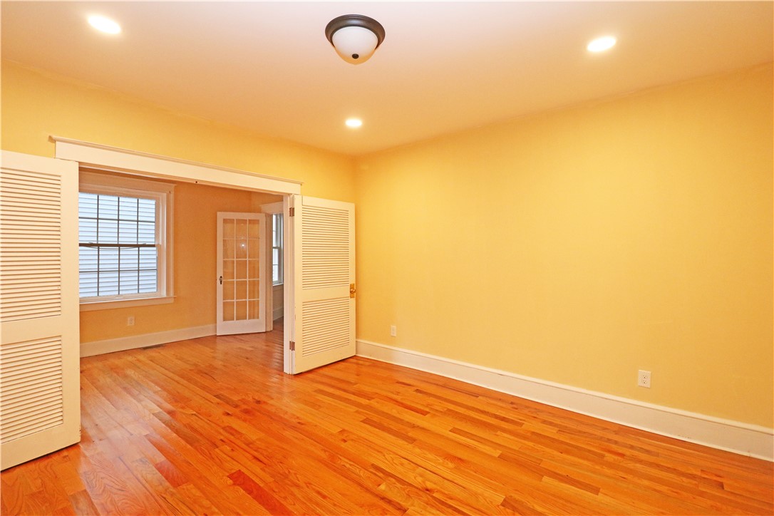 30 Thurston Avenue, Unit 1 Newport, RI 02840 - Photo 5 of 20