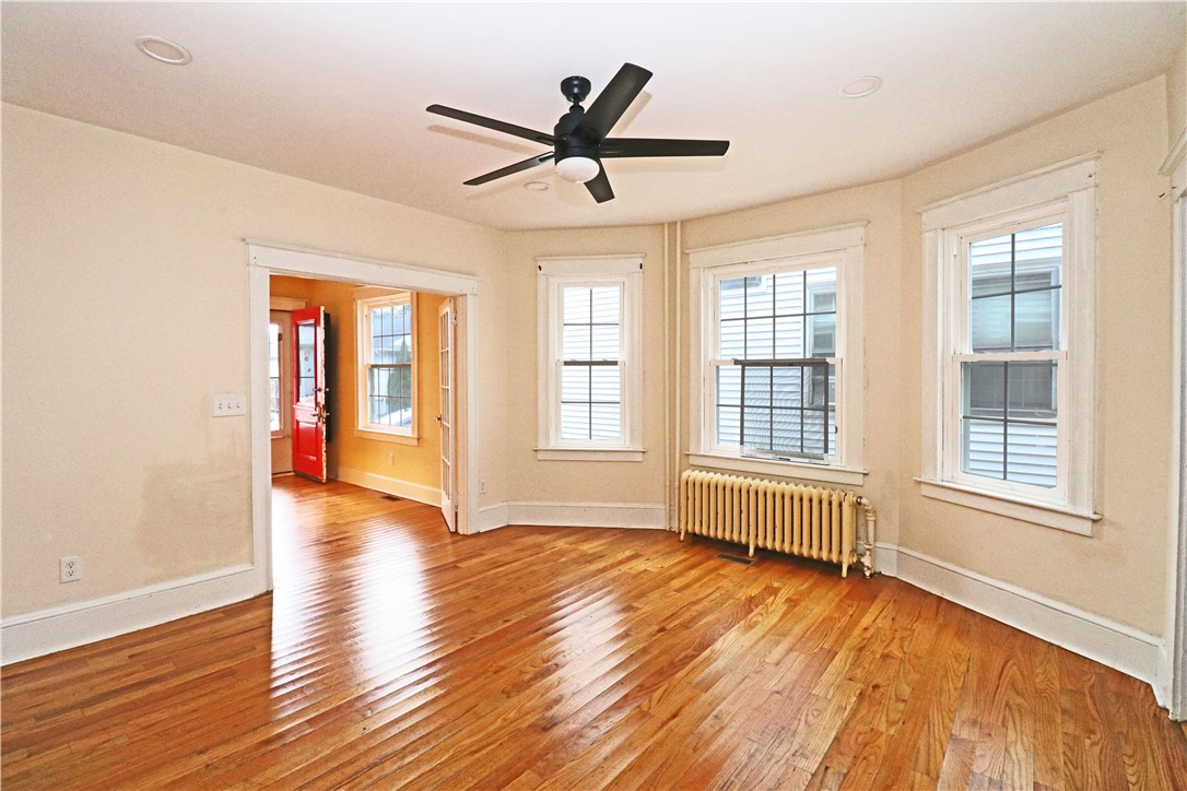 30 Thurston Avenue, Unit 1 Newport, RI 02840 - Photo 7 of 20