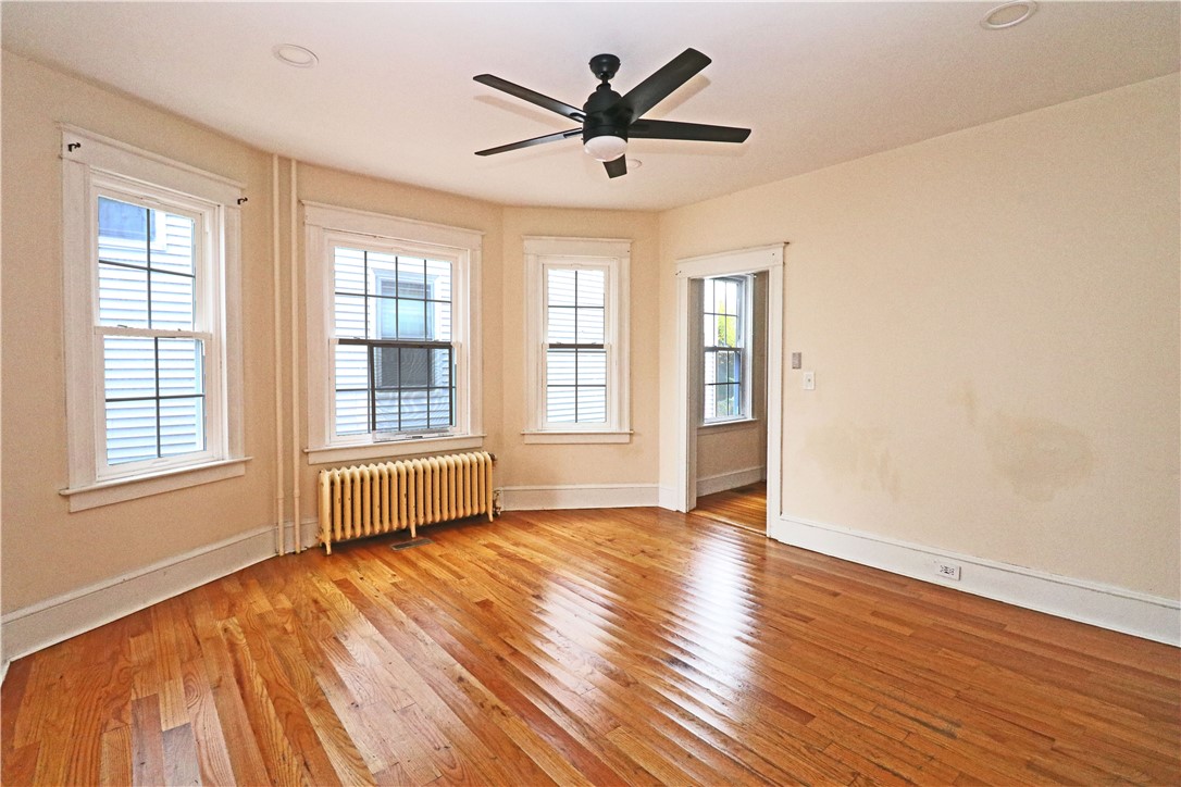 30 Thurston Avenue, Unit 1 Newport, RI 02840 - Photo 8 of 20