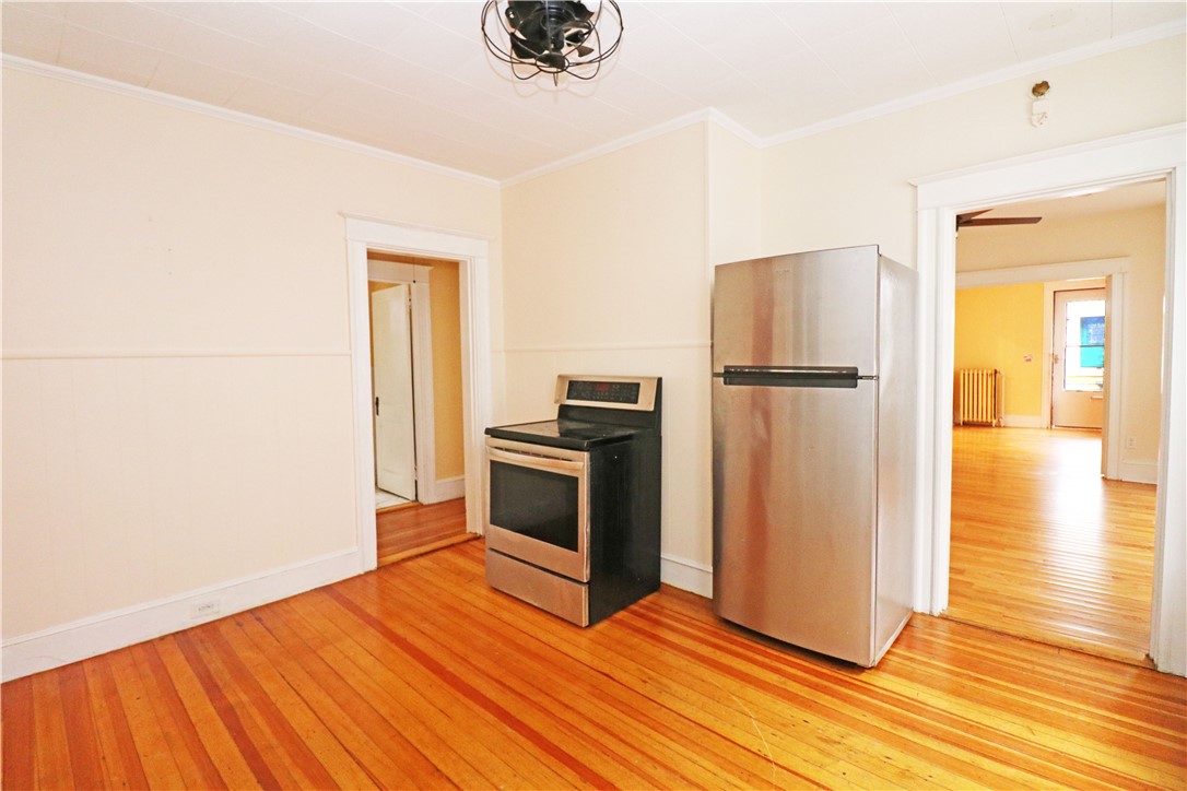 30 Thurston Avenue, Unit 1 Newport, RI 02840 - Photo 9 of 20