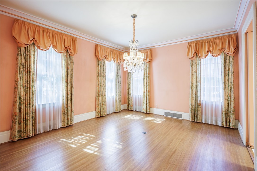 389 Yarmouth Road Rochester, NY 14610 - Photo 14 of 50