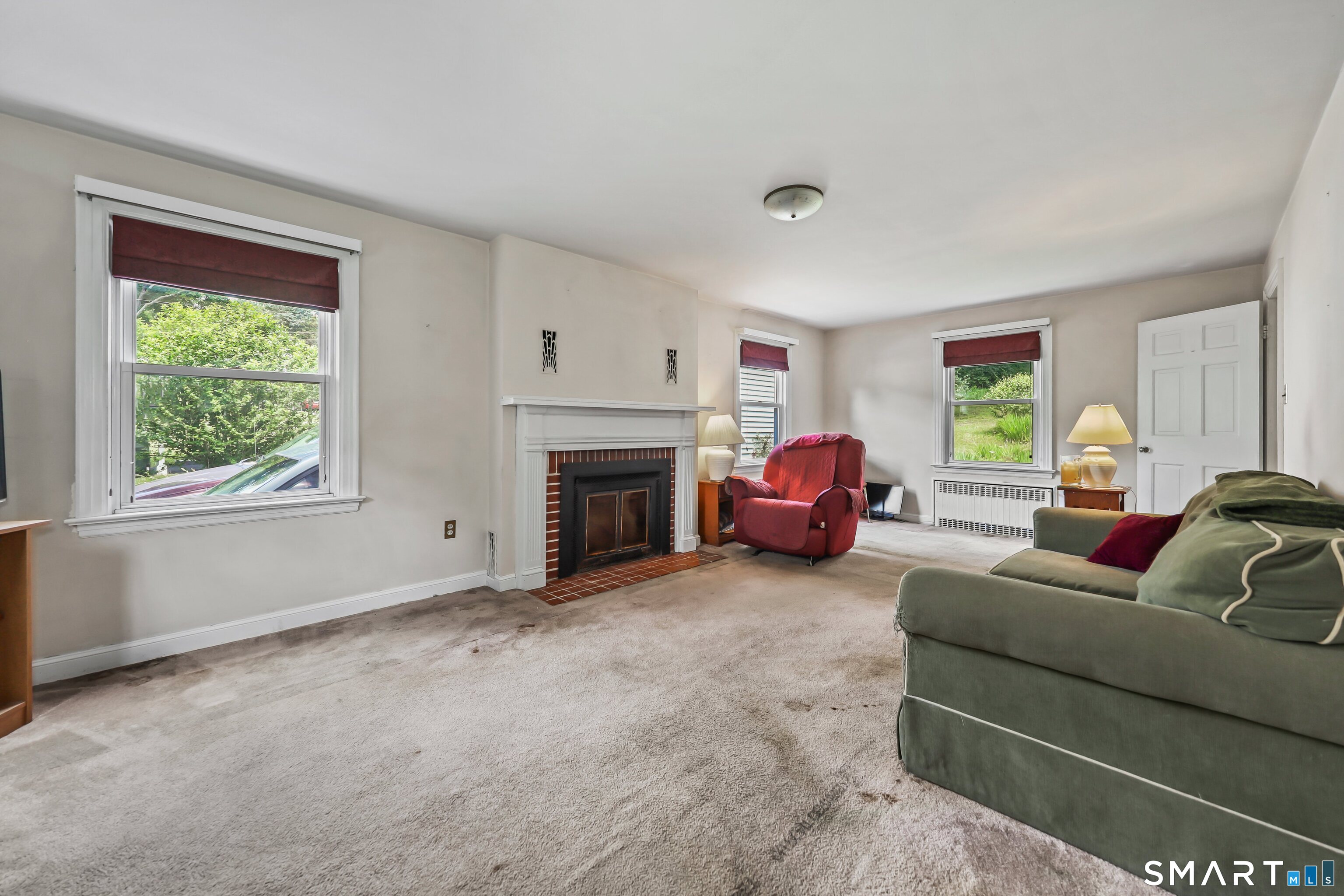 88 Tracy Street Thomaston, CT 06787 - Photo 10 of 31