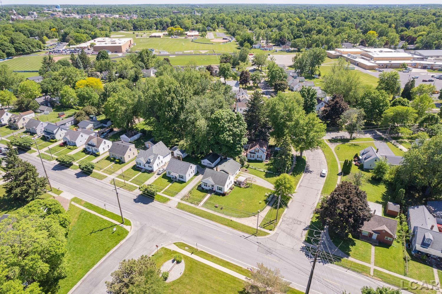 583 Riverside Avenue Adrian, MI 49221 - Photo 25 of 27