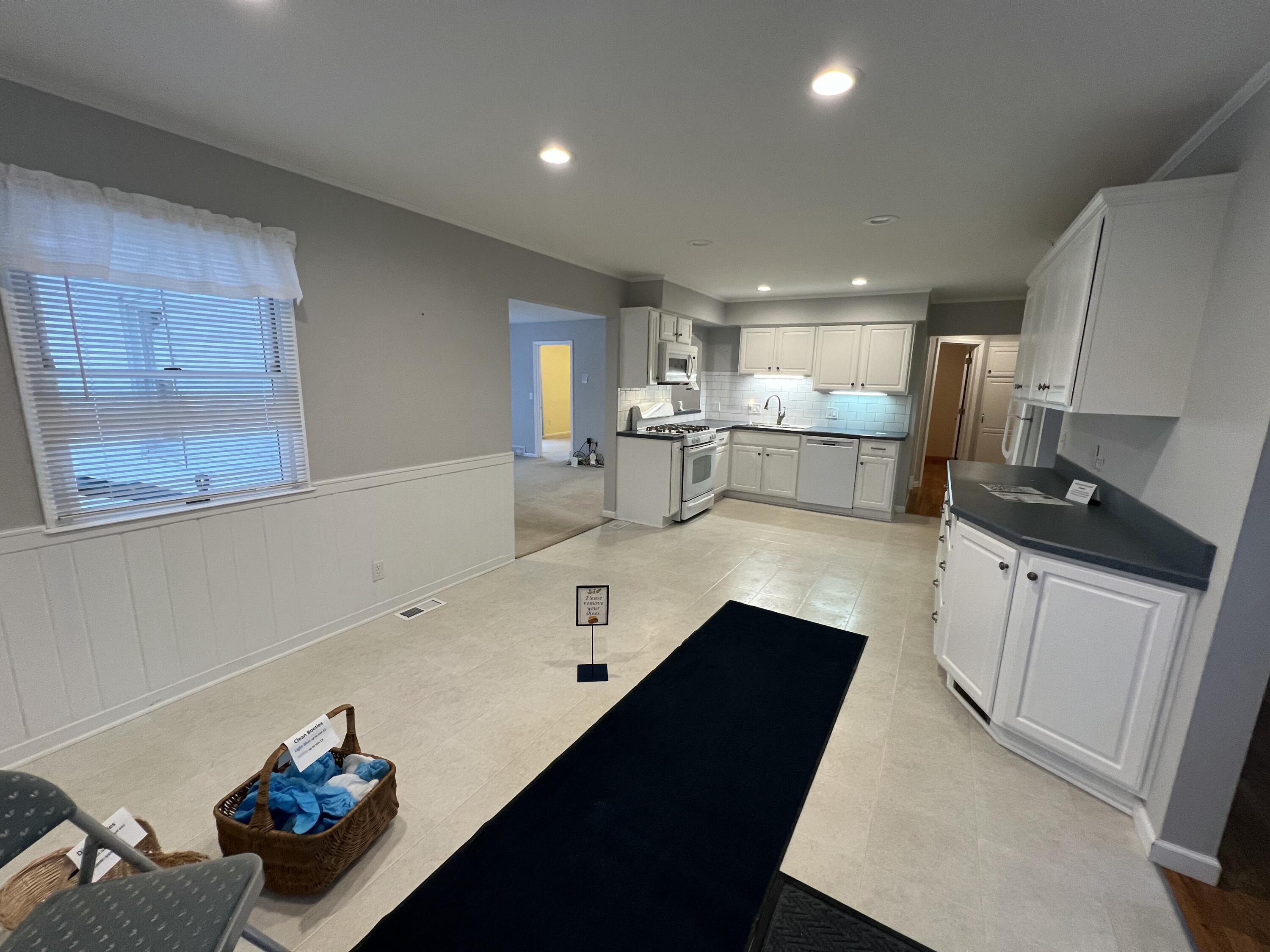 308 Wallace Drive Saline, MI 48176 - Photo 11 of 48 IMG_0861