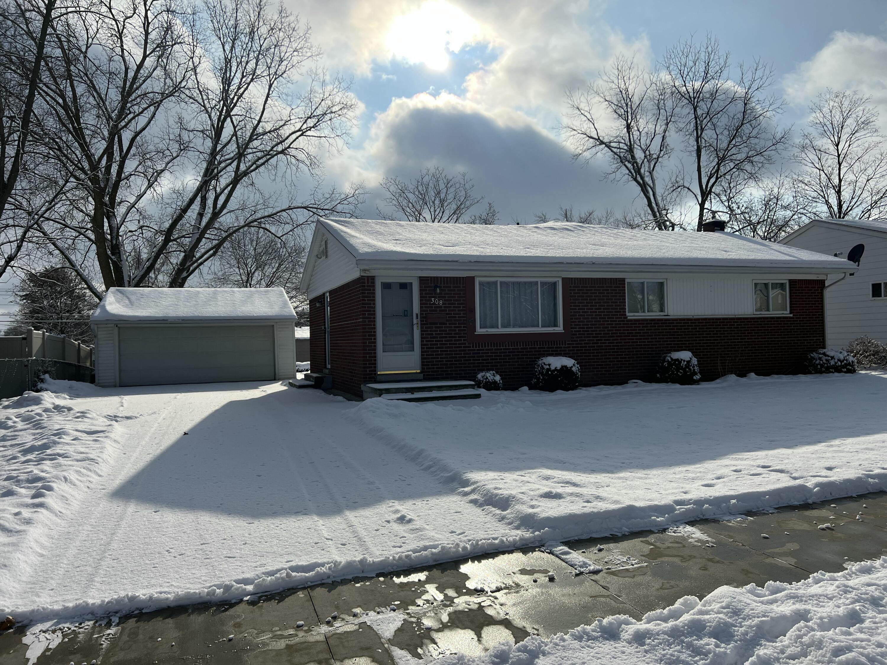 308 Wallace Drive Saline, MI 48176 - Photo 2 of 48 IMG_0826