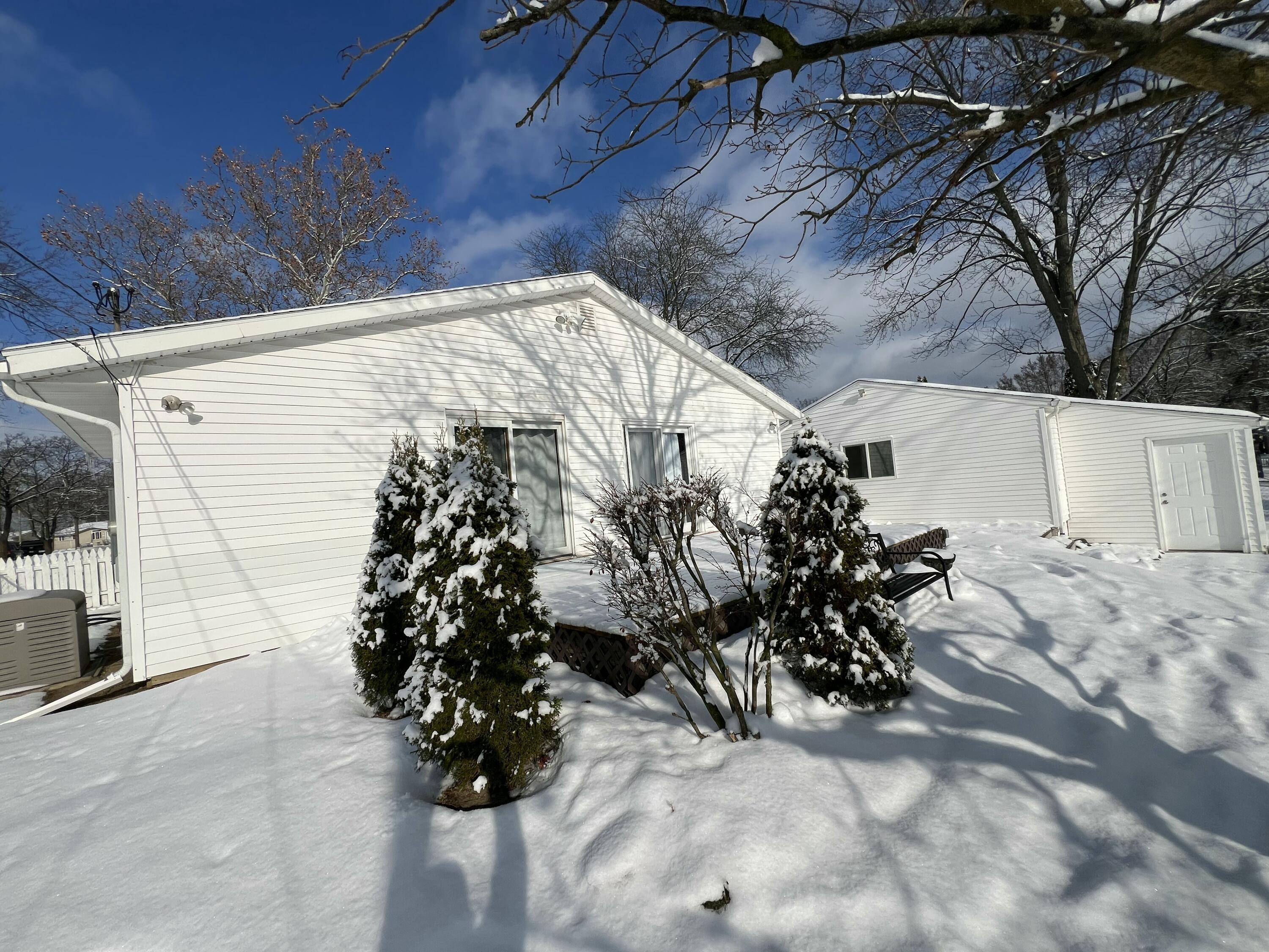 308 Wallace Drive Saline, MI 48176 - Photo 6 of 48 IMG_0833
