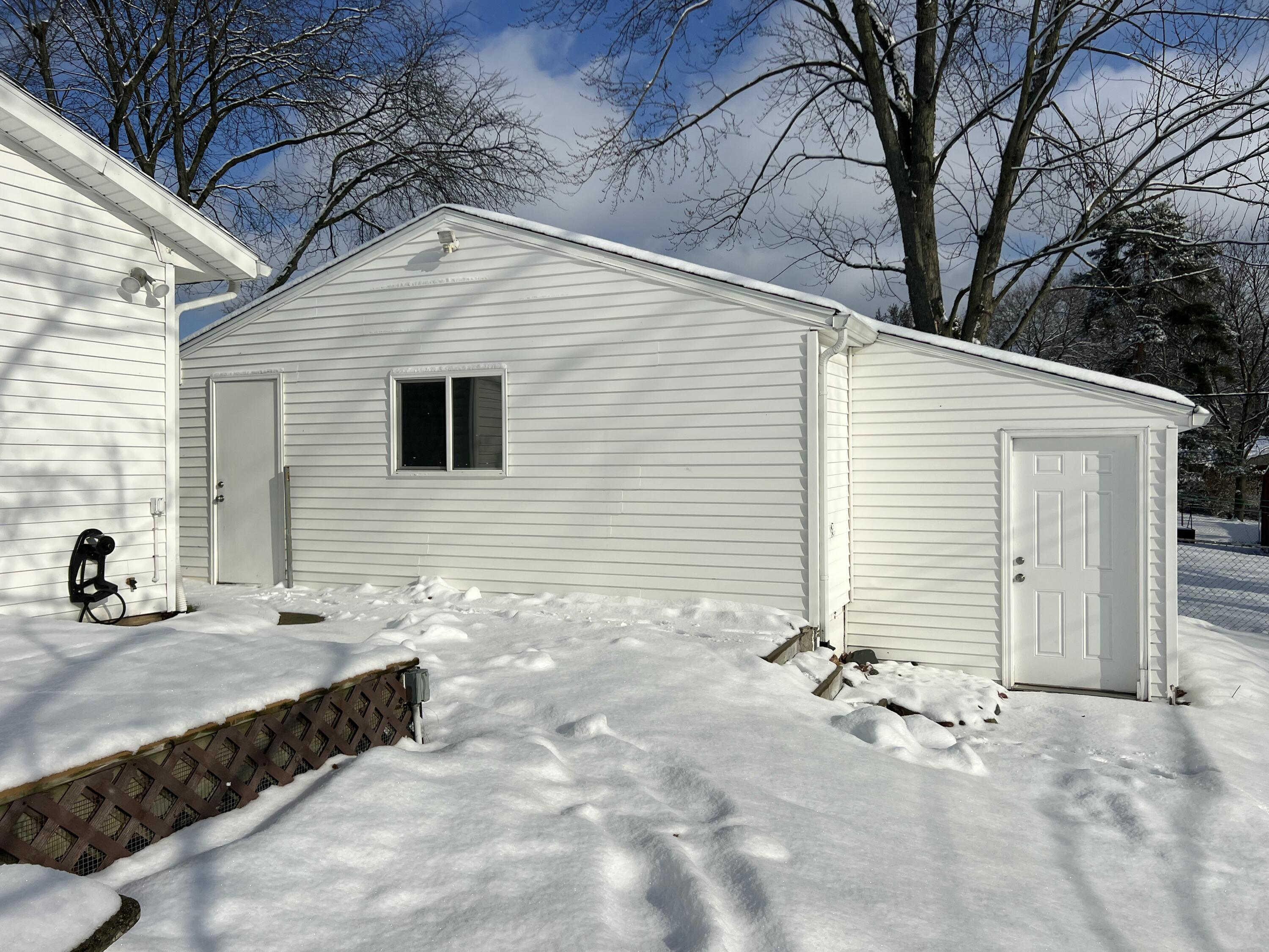 308 Wallace Drive Saline, MI 48176 - Photo 8 of 48 IMG_0835