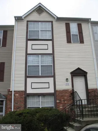 $2,450 | 114 Westminster Lane, Unit 114, Stafford, VA 22556