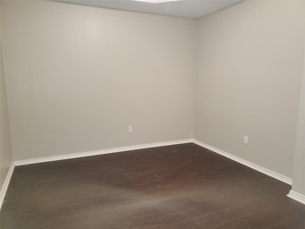644 South Rogers Road Irving, TX 75060 - Photo 15 of 19