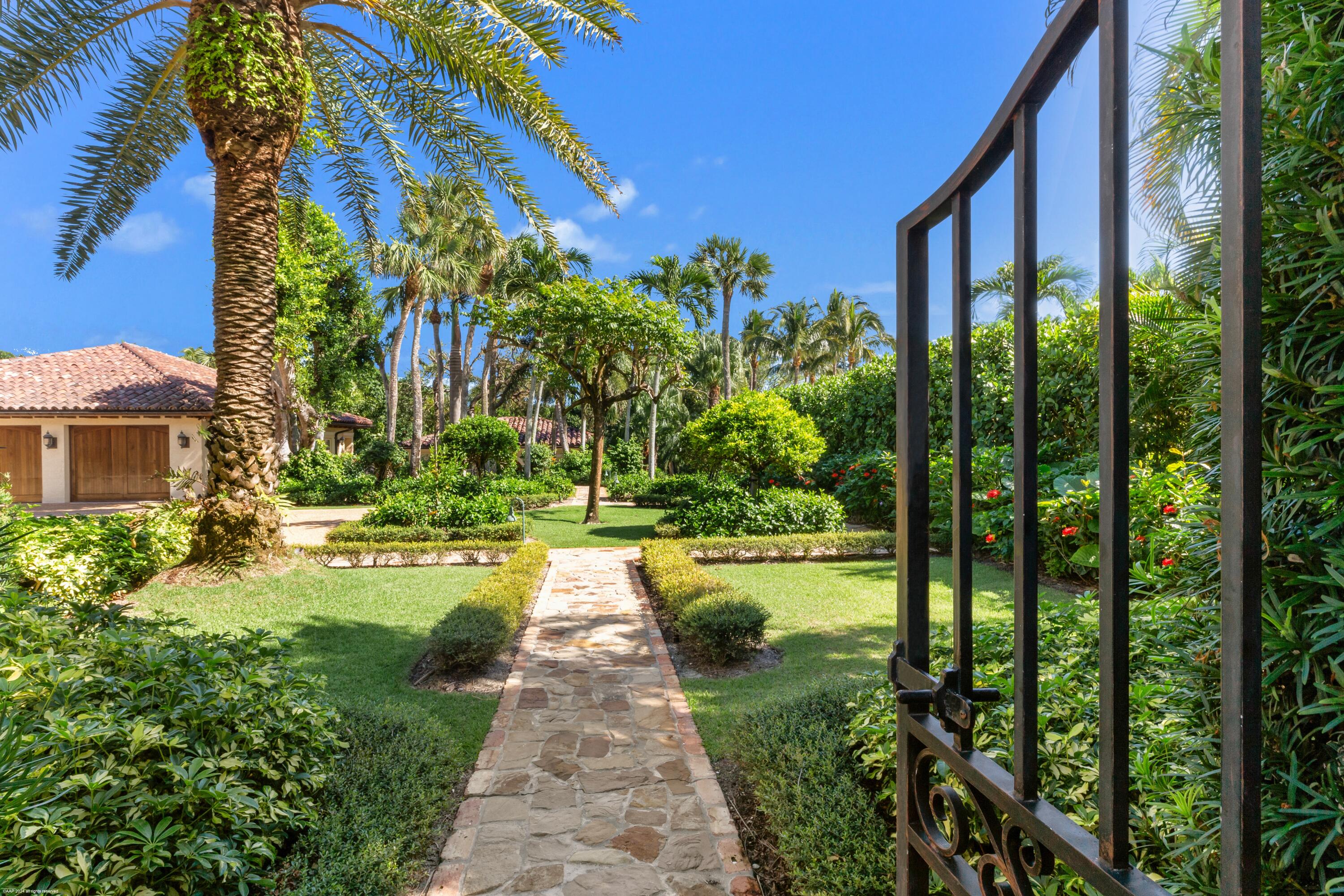 424 South Beach Road Jupiter Island, FL 33455 - Photo 10 of 38 424 South Beach Rd 178