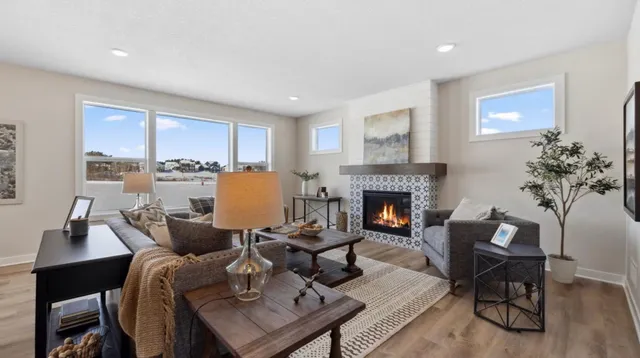 $674,900 | 1513 Creekwood Drive, New Richmond, WI 54017