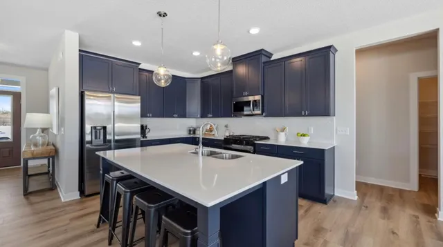 $674,900 | 1513 Creekwood Drive, New Richmond, WI 54017