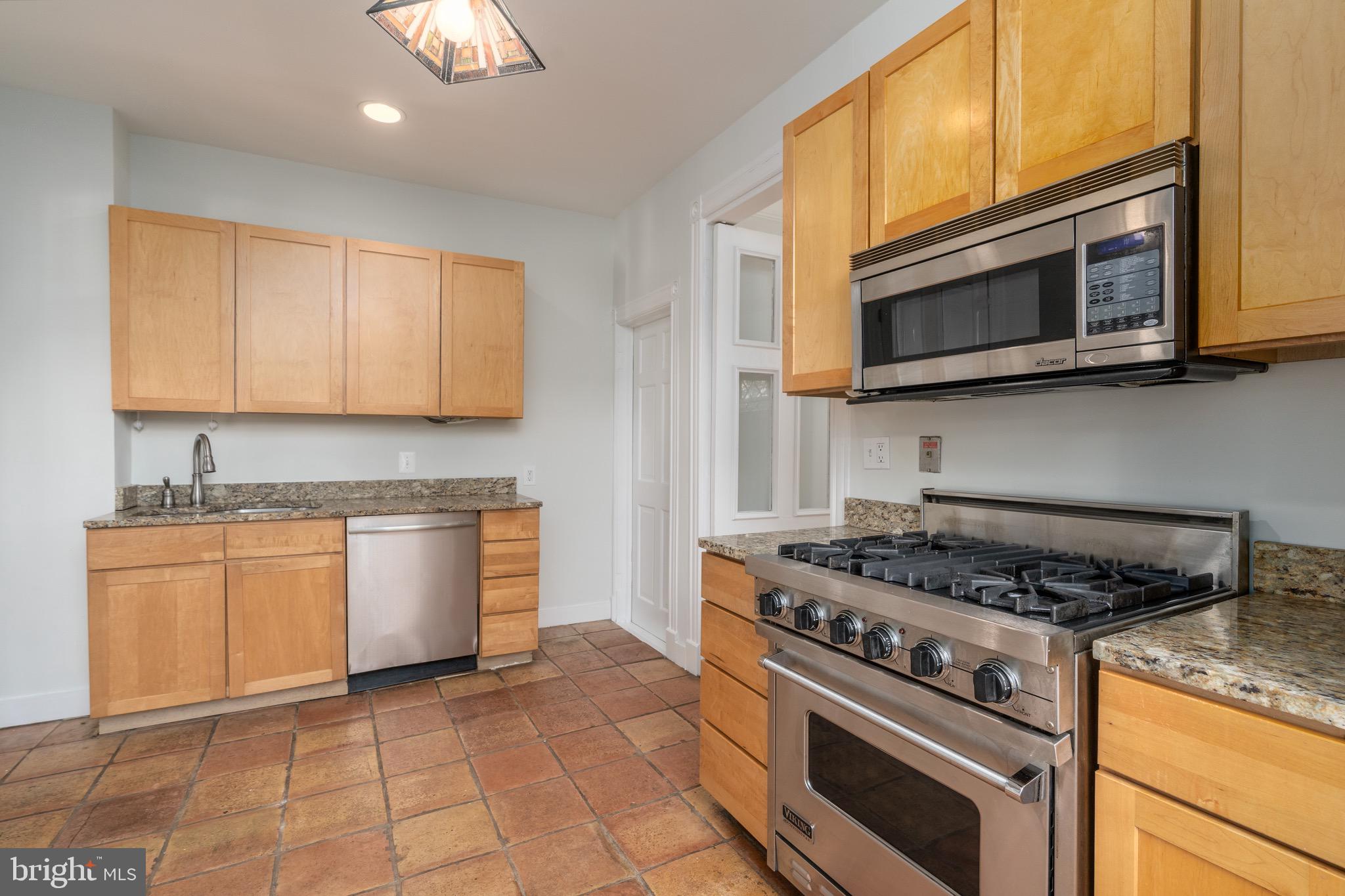 3317 R Street Northwest Washington, DC 20007 - Photo 12 of 48 Kitchen