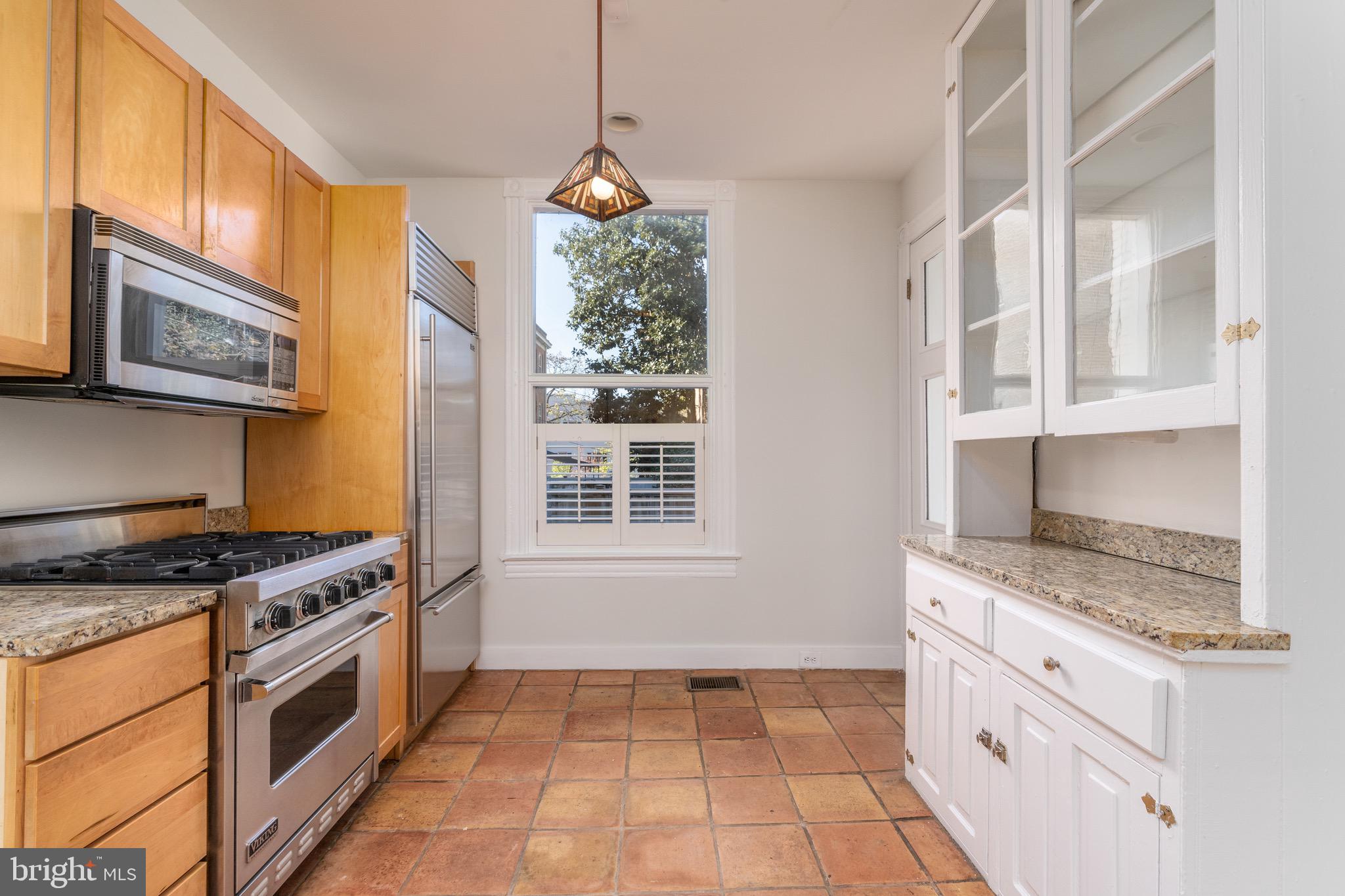 3317 R Street Northwest Washington, DC 20007 - Photo 13 of 48 Kitchen