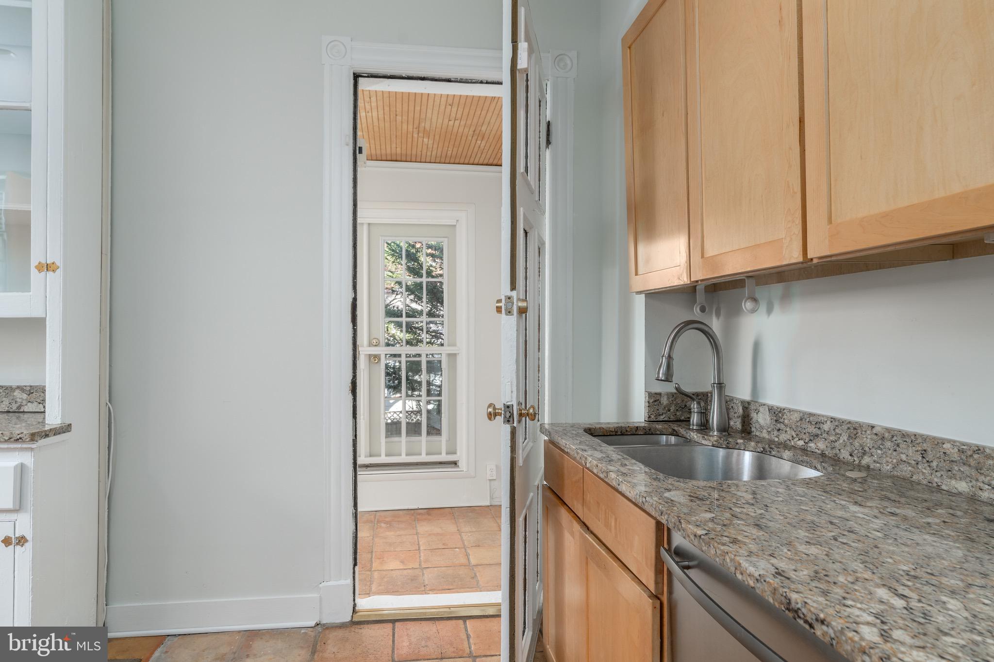 3317 R Street Northwest Washington, DC 20007 - Photo 15 of 48 Kitchen