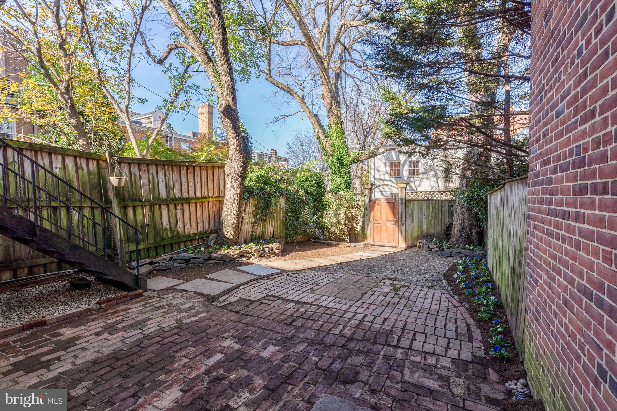 3317 R Street Northwest Washington, DC 20007 - Photo 44 of 48 Patio