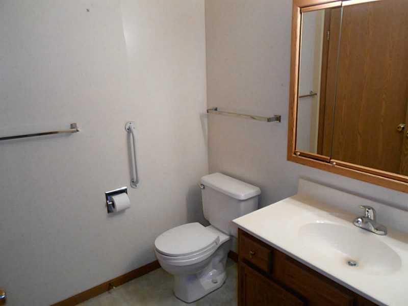 4294 Midfield Street Springfield, OH 45503 - Photo 13 of 23 Gallery Image 13