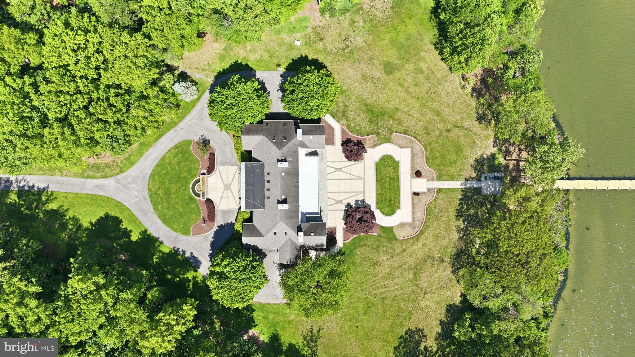 2562 Carrollton Road Annapolis, MD 21403 - Photo 7 of 54 Footprint, acreage, oceanfront like views, privacy