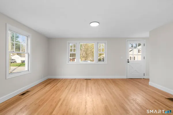 $324,900 | 21 Russ Road, Windham, CT 06226