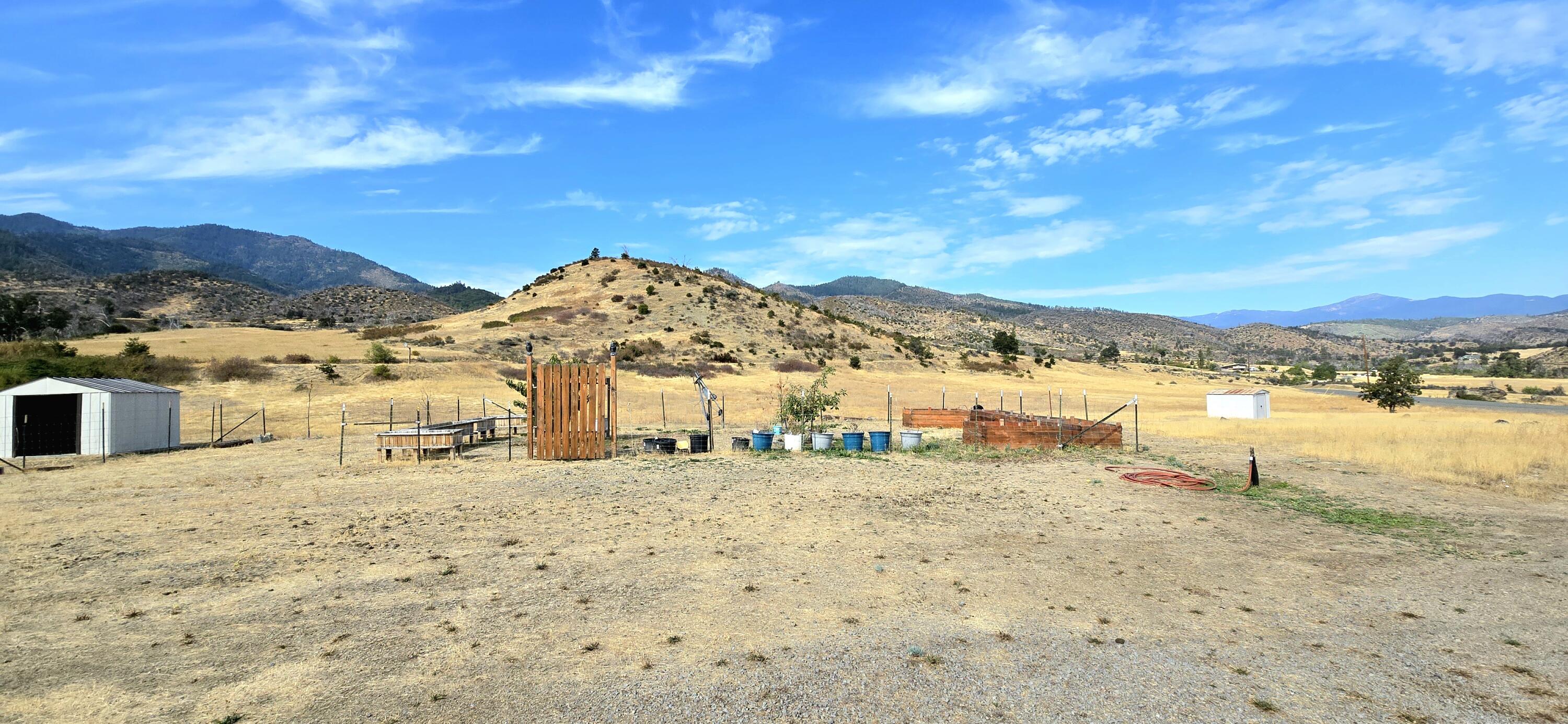 16617 Cottonwood Creek Road Hornbrook, CA 96044 - Photo 37 of 43 a view of a lake with a mountain