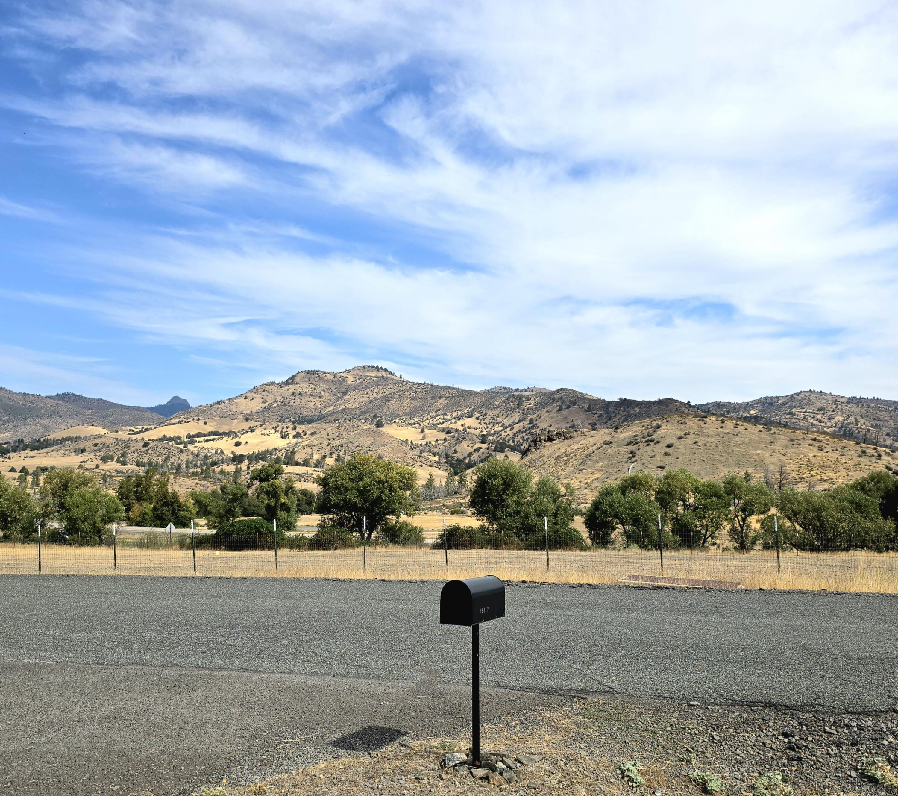 16617 Cottonwood Creek Road Hornbrook, CA 96044 - Photo 43 of 43 a view of lake with mountain