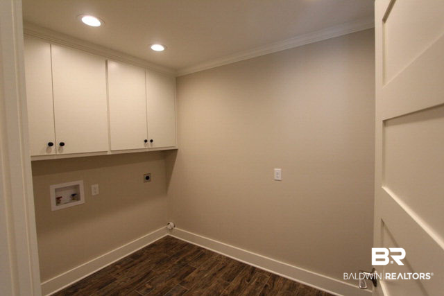 19426 Liberty Road Fairhope, AL 36532 - Photo 14 of 18 Laundry Room