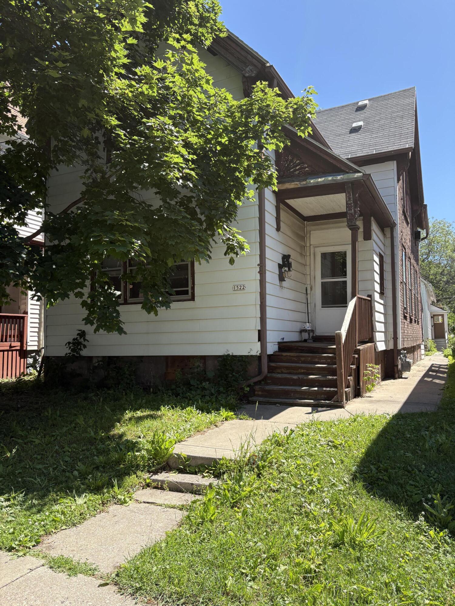 1522 South 15th Street Milwaukee, WI 53204 - Photo 2 of 53 front of the duplex