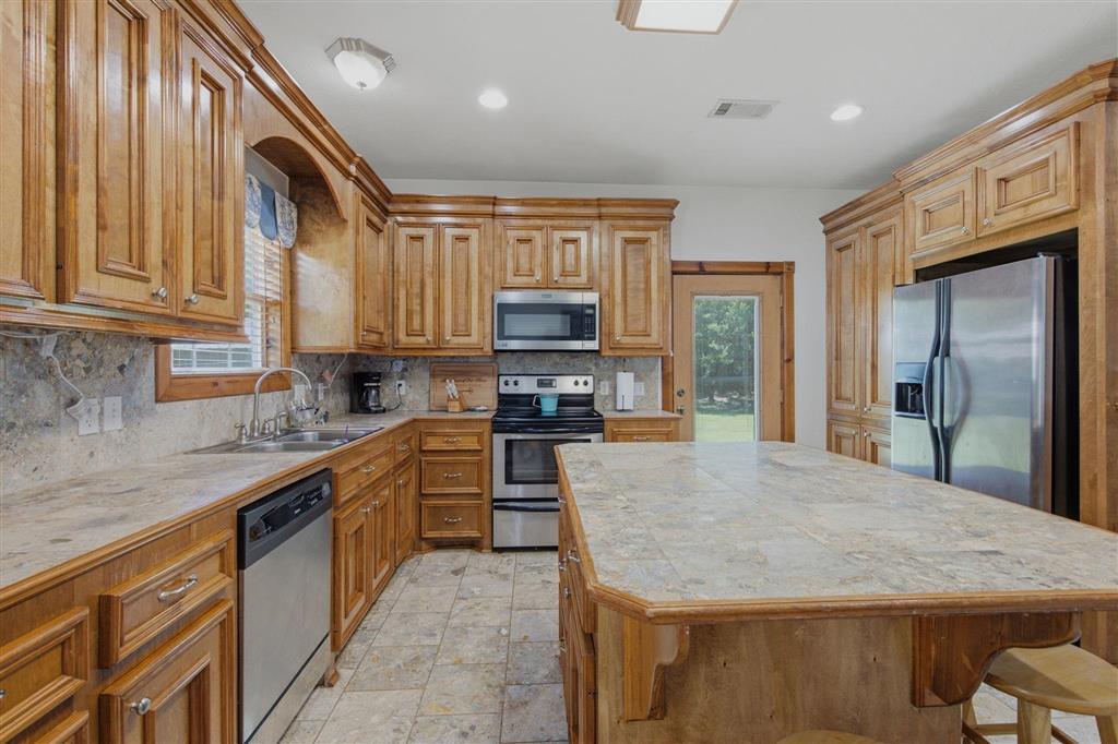 1010 Oak Lane Hackberry, LA 70645 - Photo 7 of 19