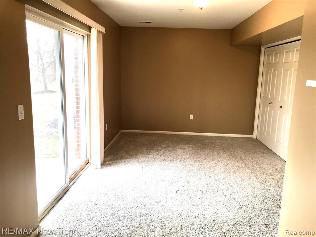 727 Cherry Orchard Road Canton, MI 48188 - Photo 19 of 22
