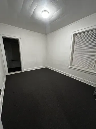 $1,150 | 209 North Kolmar Avenue, Unit 1S, Chicago, IL 60624