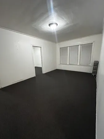 $1,150 | 209 North Kolmar Avenue, Unit 1S, Chicago, IL 60624