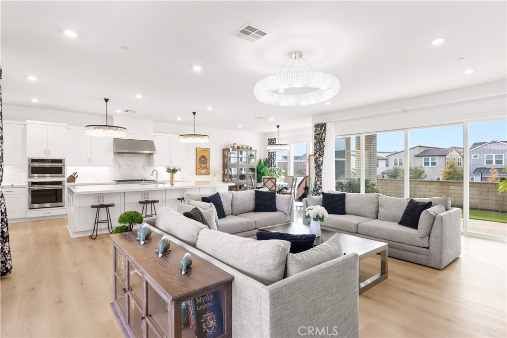 262 Sora Irvine, CA 92618 - Photo 7 of 60