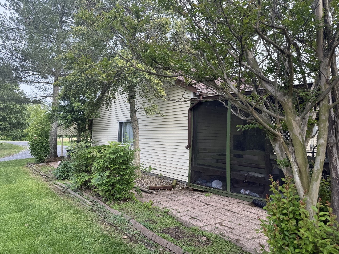 1388 Morningglory Road Carbondale, IL 62902 - Photo 12 of 16