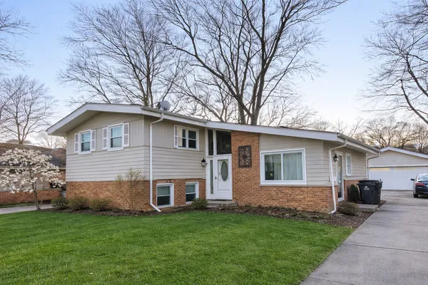 $235,000 | 118 Warwick Street, Park Forest, IL 60466