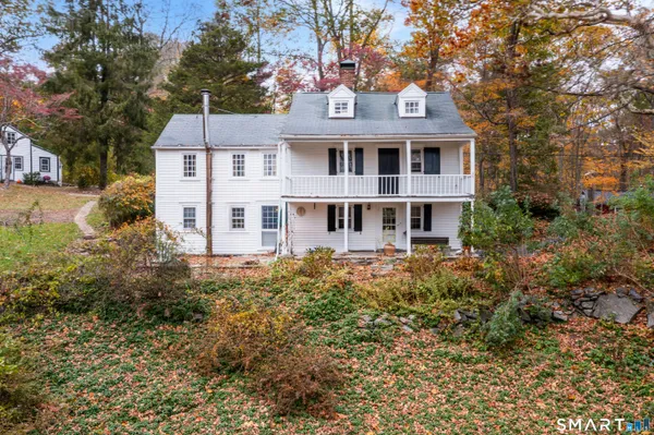 $879,000 | 2 Old Weston Road, Weston, CT 06883