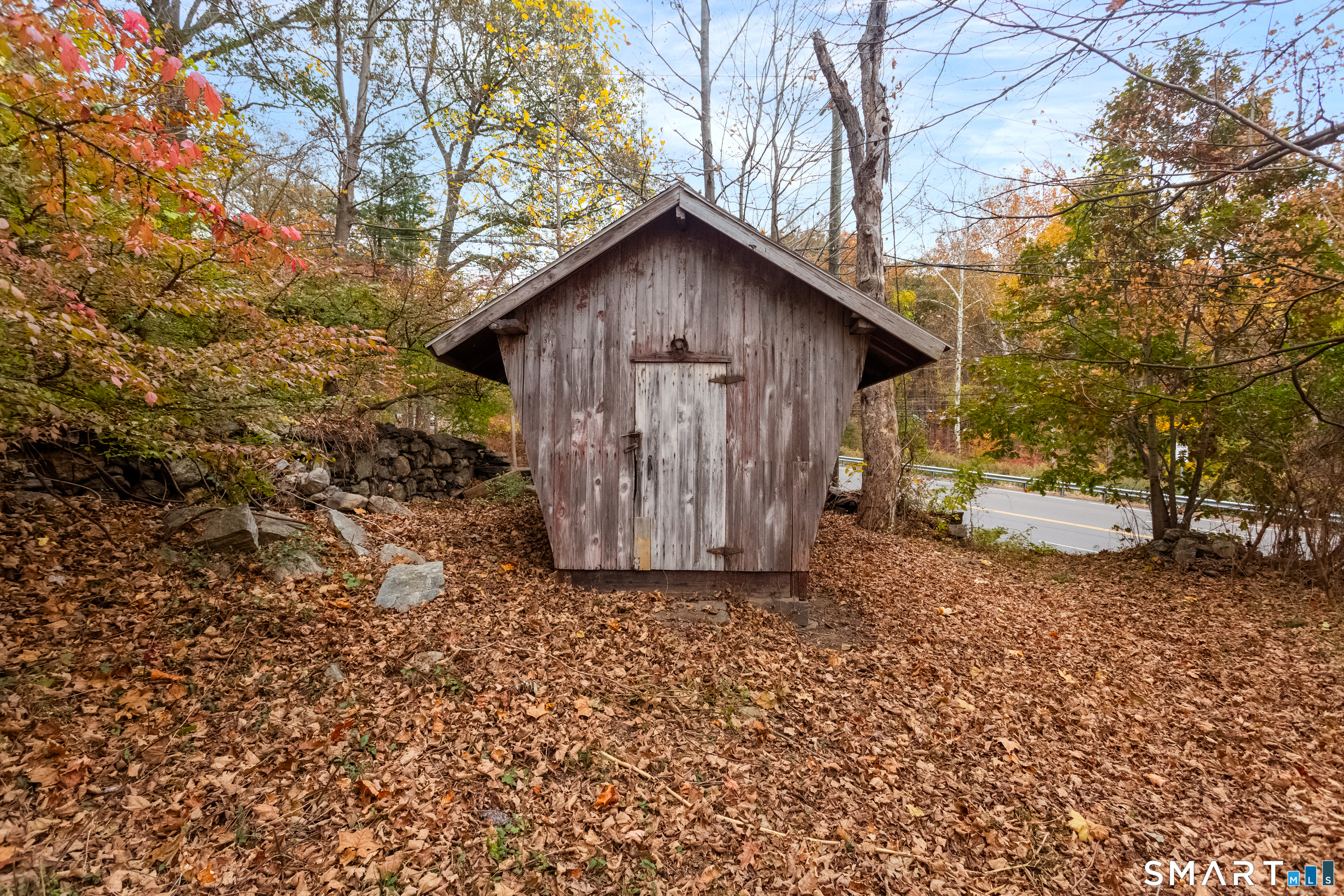 2 Old Weston Road Weston, CT 06883 - Photo 38 of 40