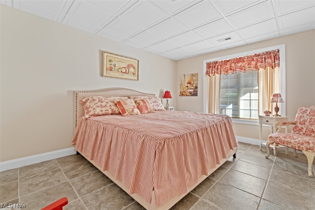 2700 River Road Vienna, WV 26105 - Photo 24 of 31 Bedroom #4