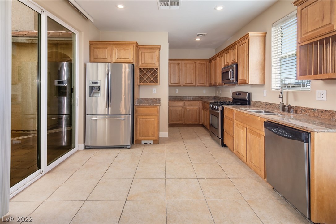 2475 Kaymin Ridge Road Henderson, NV 89052 - Photo 11 of 36