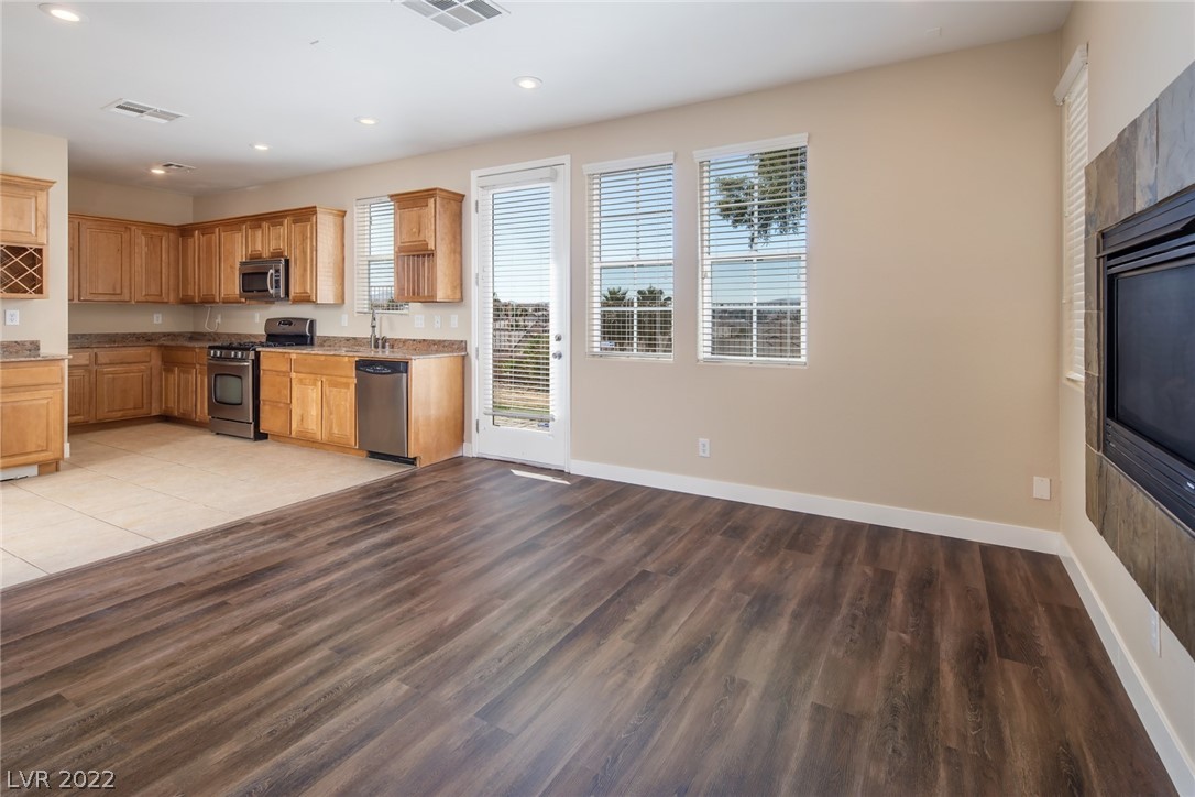 2475 Kaymin Ridge Road Henderson, NV 89052 - Photo 9 of 36