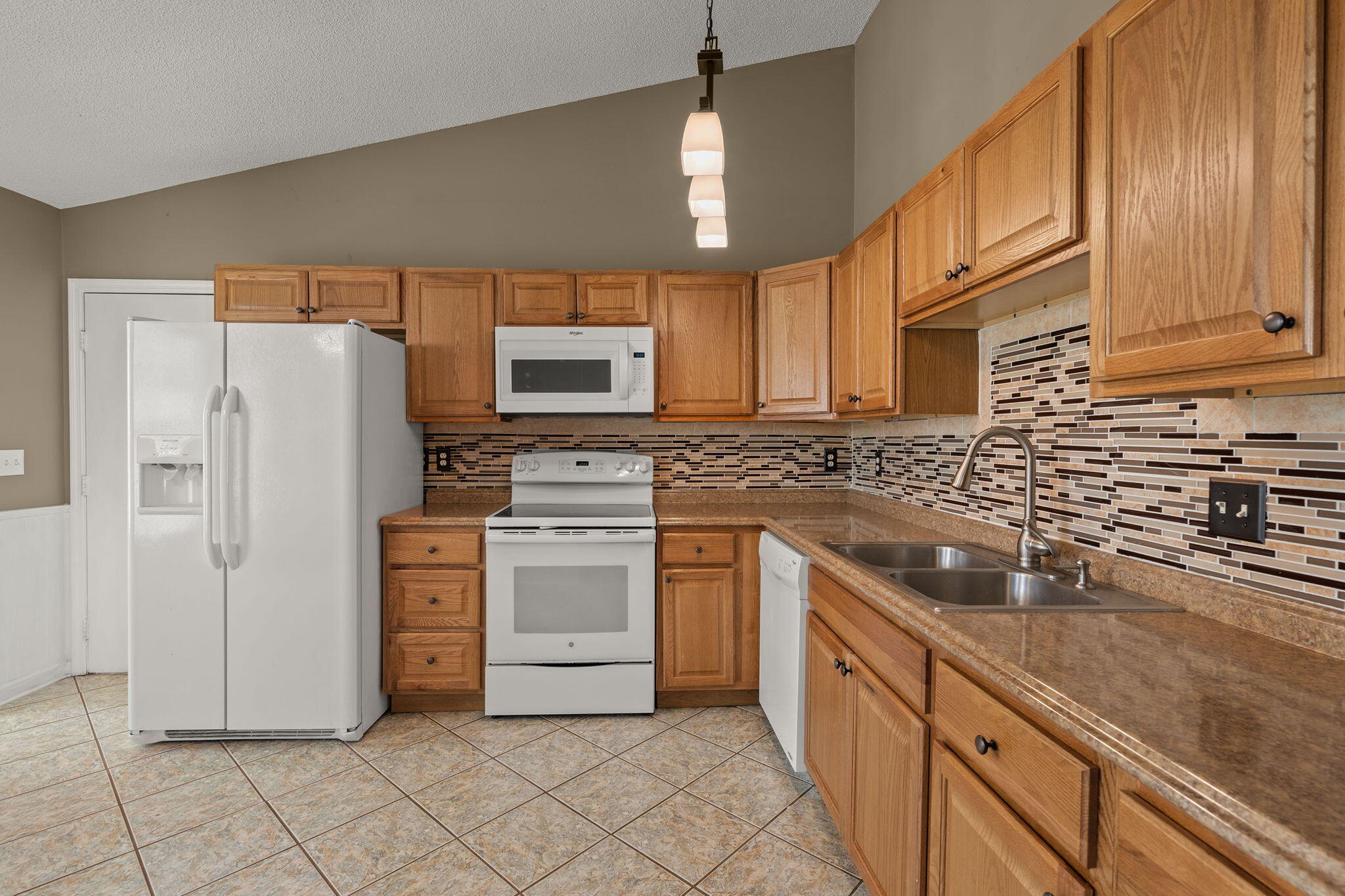122 Cambridge Road Summerville, SC 29486 - Photo 8 of 29 8