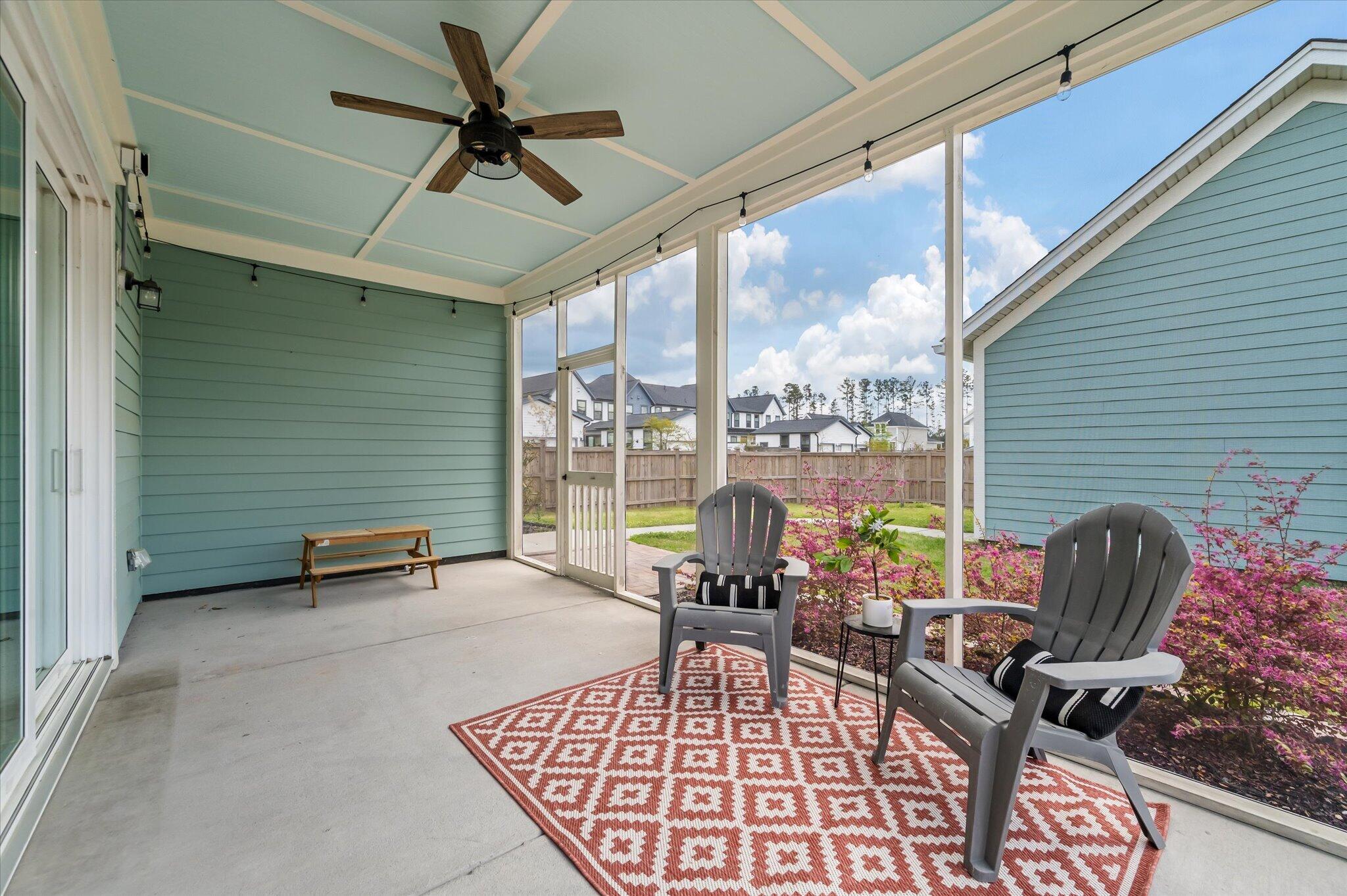 619 Blueway Avenue Summerville, SC 29486 - Photo 19 of 40 Back Porch